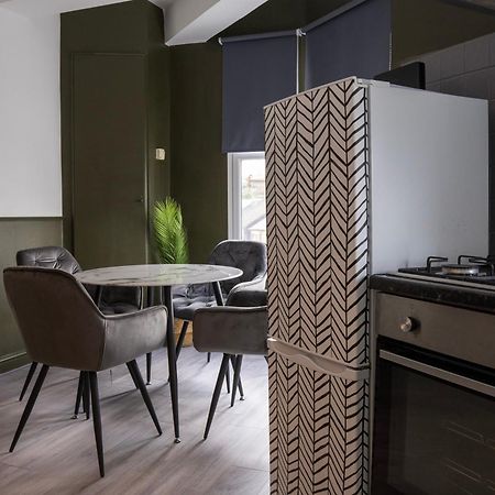 5C- Stylish Urban Retreat - Spacious 2 Bed Flat London Exteriör bild