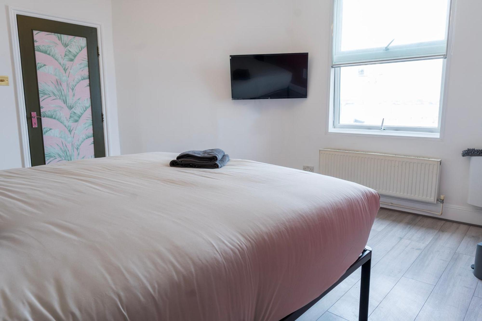 5C- Stylish Urban Retreat - Spacious 2 Bed Flat London Exteriör bild
