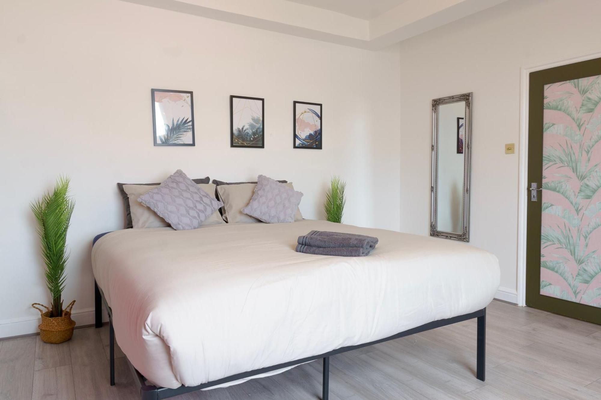 5C- Stylish Urban Retreat - Spacious 2 Bed Flat London Exteriör bild
