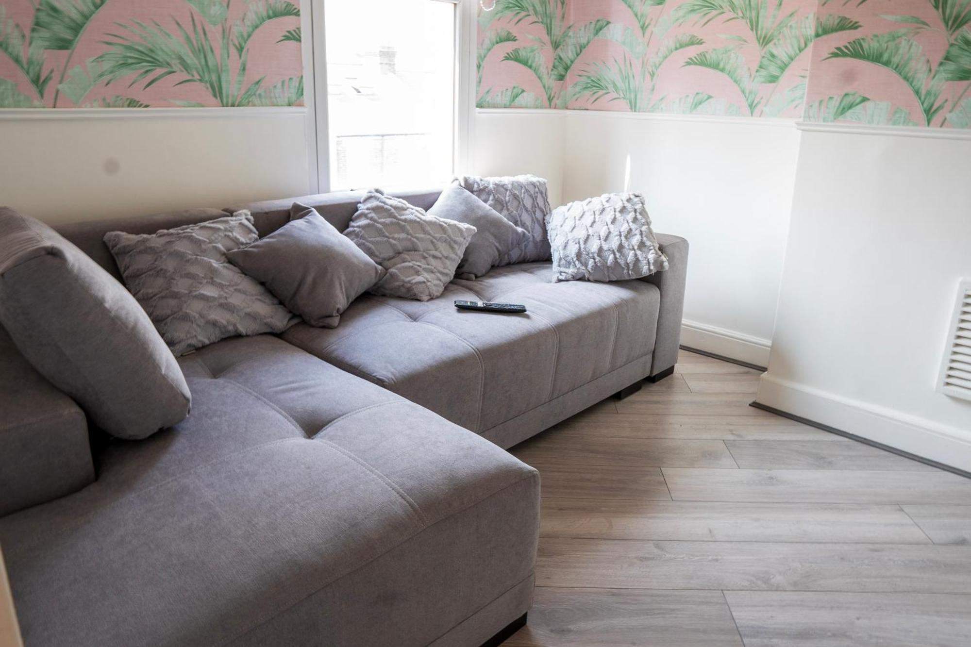5C- Stylish Urban Retreat - Spacious 2 Bed Flat London Exteriör bild