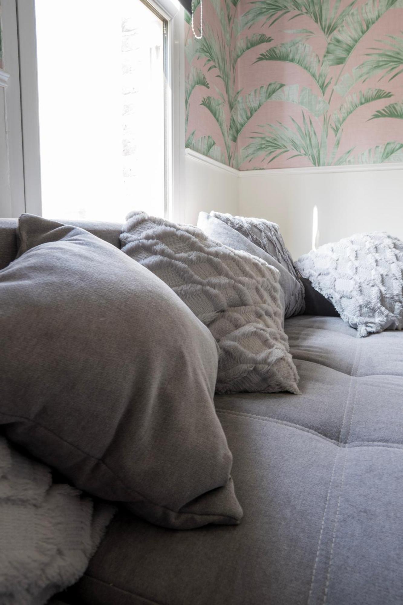 5C- Stylish Urban Retreat - Spacious 2 Bed Flat London Exteriör bild